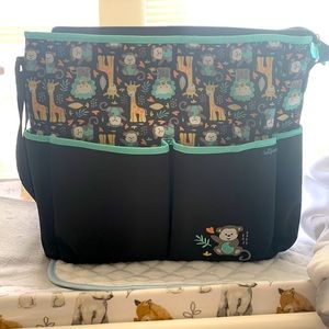 Baby diaper bag tote, changing pad included.